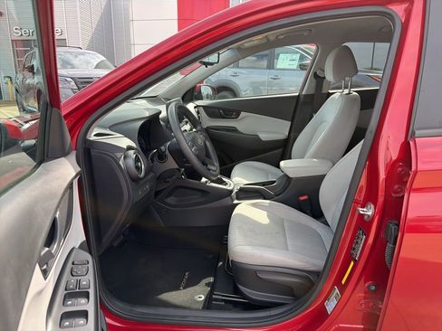 Used 2022 Hyundai Kona SEL image 13