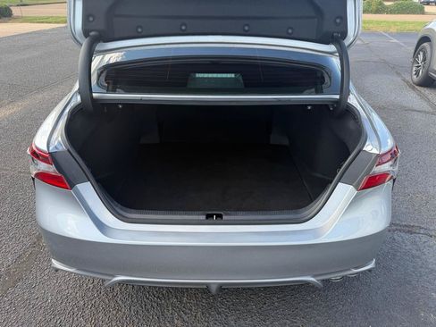 Used 2023 Toyota Camry SE w/ Convenience Package FWD image 8