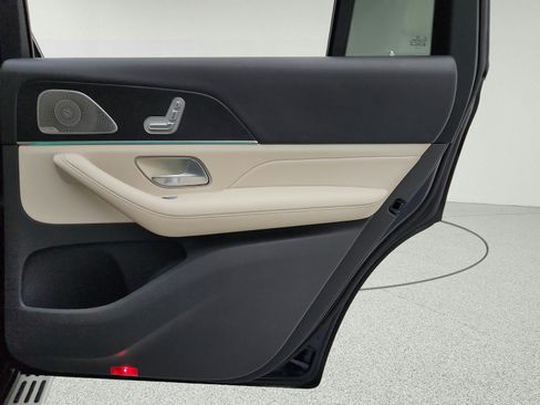 Certified 2020 Mercedes-Benz GLS 450 4MATIC image 29
