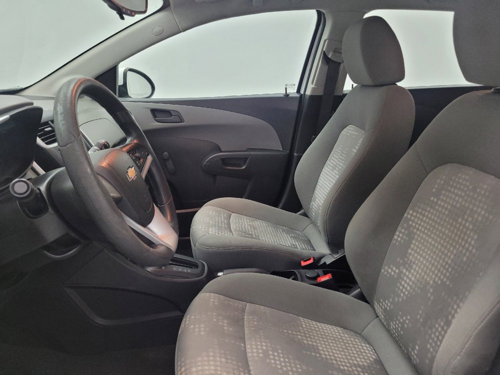 Used 2017 Chevrolet Sonic LT FWD image 17