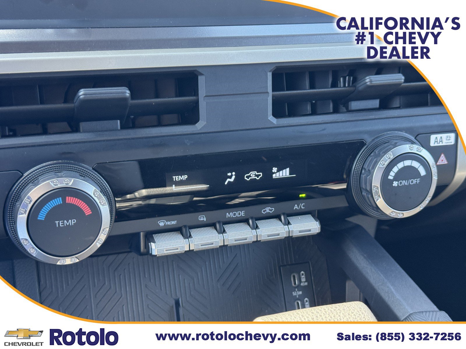 Used 2025 Toyota Tacoma SR5 AWD/4WD image 18