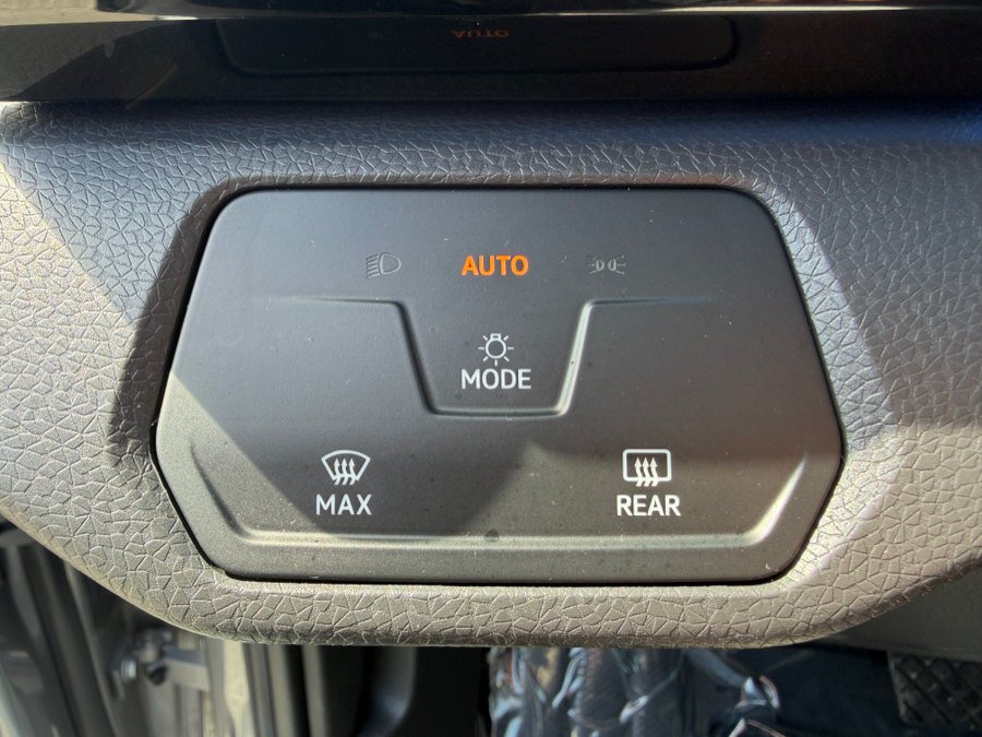 Used 2023 Volkswagen ID.4 Pro RWD image 15