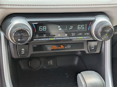 Certified 2025 Toyota RAV4 XLE AWD/4WD image 22
