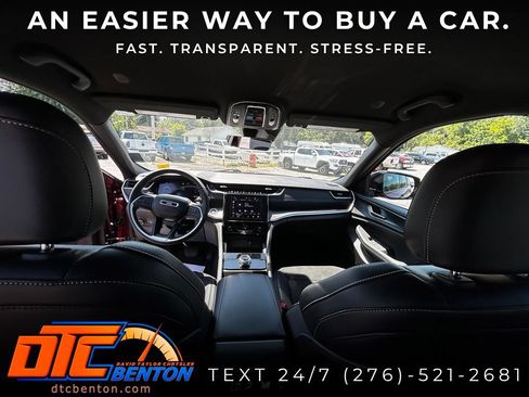 Used 2025 Jeep Grand Cherokee L Laredo AWD/4WD image 13