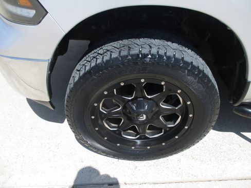 Used 2014 RAM 1500 Big Horn image 3