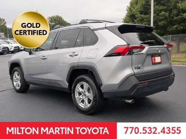 Certified 2021 Toyota RAV4 XLE w/ Convenience Package FWD image 4