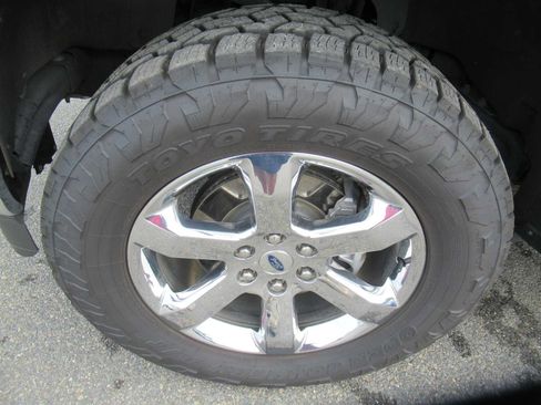 Used 2023 Ford F150 Lariat w/ Trailer Tow Package AWD/4WD image 9