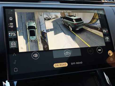 Used 2025 Land Rover Range Rover Sport Dynamic SE image 23