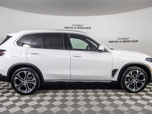 Used 2026 BMW X5 sDrive40i w/ Climate Comfort Package RWD image 3
