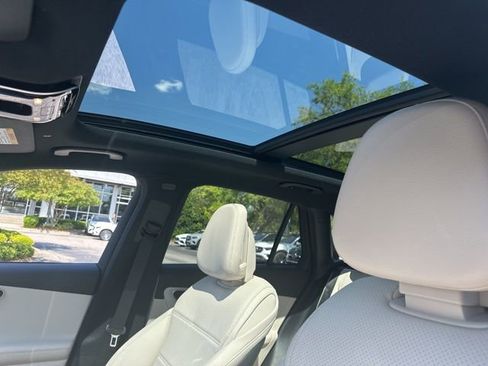 New 2026 Mercedes-Benz GLC 300 4MATIC image 19