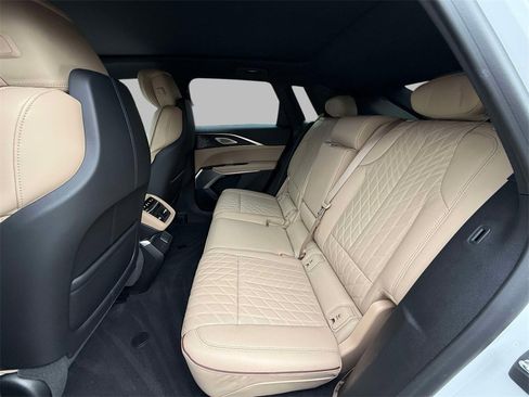 Certified 2024 Cadillac Lyriq Luxury w/ Nappa Leather Package image 19
