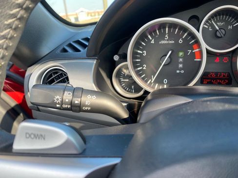 Used 2009 MAZDA MX-5 Miata Touring image 33