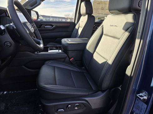 New 2026 GMC Yukon XL Denali w/ Sun & Power Step Package image 3