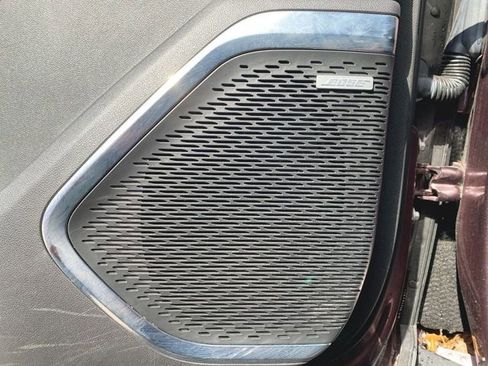 Used 2025 GMC Acadia Elevation FWD image 23