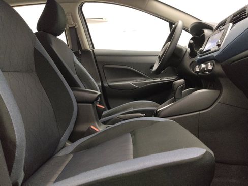 Used 2025 Nissan Versa SV FWD image 21