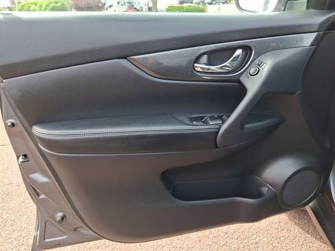 Used 2015 Nissan Rogue SL AWD/4WD image 12
