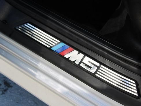 Used 2001 BMW M5 image 35