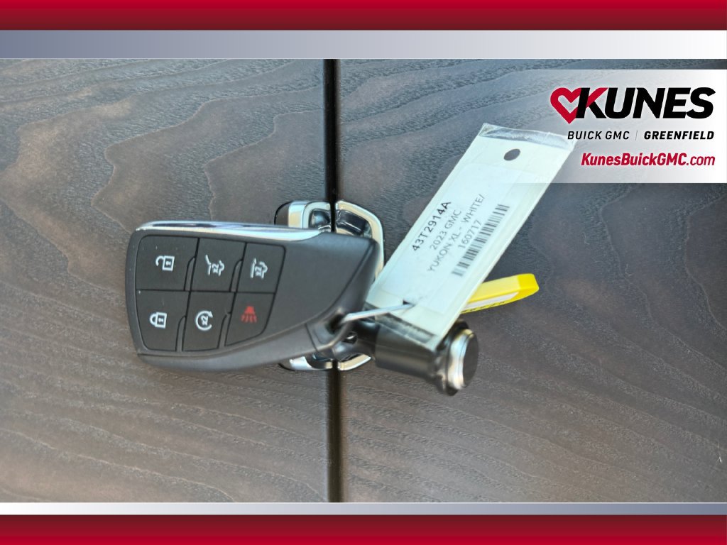 Used 2023 GMC Yukon XL Denali AWD/4WD image 43