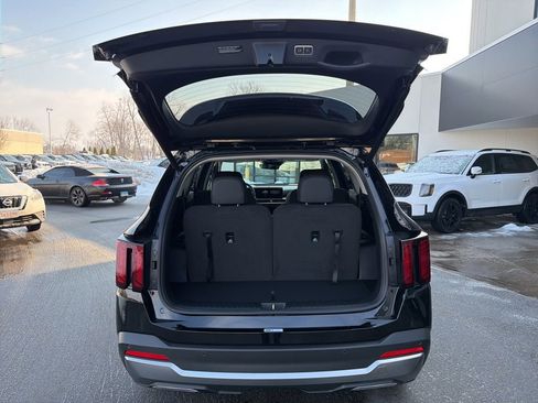 New 2026 Kia Sorento EX image 18