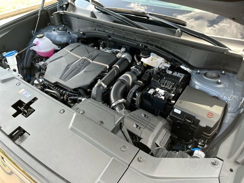 Used 2025 Hyundai Santa Fe SEL FWD image 24