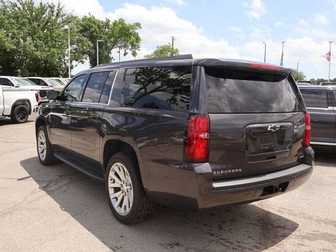 Used 2017 Chevrolet Suburban LT AWD/4WD image 11