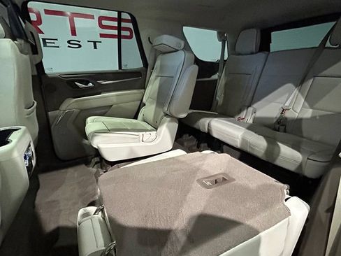 Used 2021 GMC Yukon Denali w/ Denali Premium Package AWD/4WD image 37