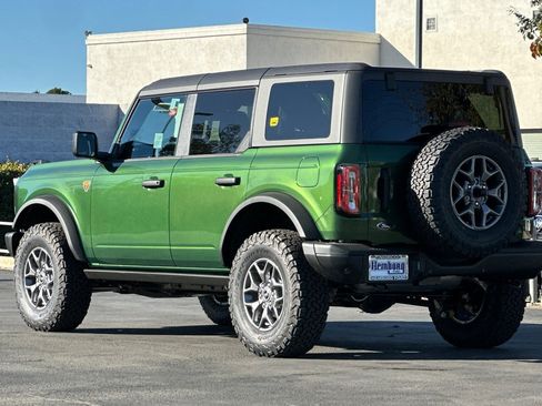 New 2025 Ford Bronco Badlands image 6