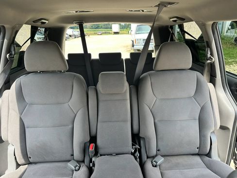 Used 2010 Honda Odyssey EX image 16