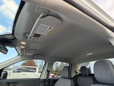 Used 2023 Ford Maverick XLT image 19