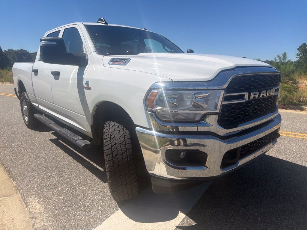 Certified 2024 RAM 2500 Tradesman w/ Chrome Appearance Group AWD/4WD image 11