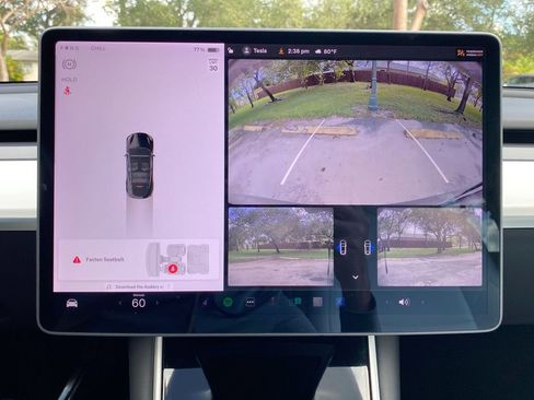 Used 2021 Tesla Model Y Long Range image 26