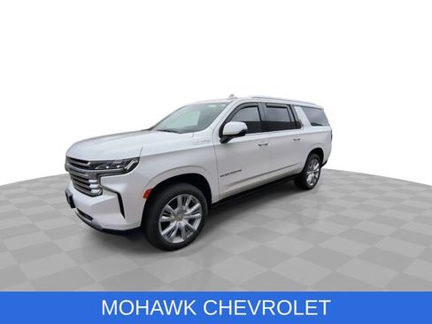 Used 2024 Chevrolet Suburban High Country AWD/4WD image 4