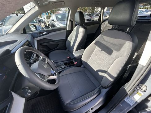 Used 2022 Volkswagen Taos SE image 15