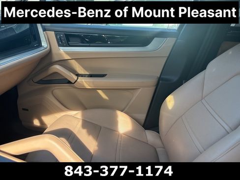 Used 2024 Porsche Cayenne S image 12
