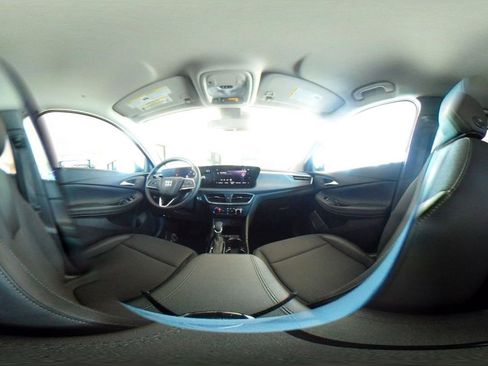 Used 2025 Buick Encore GX Preferred image 40