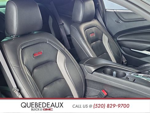Used 2018 Chevrolet Camaro SS RWD image 27