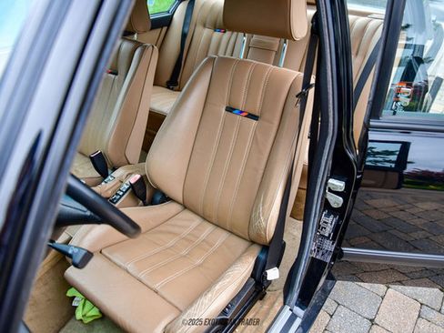 Used 1988 BMW M5 image 27