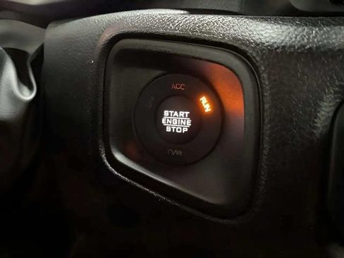 Used 2024 Jeep Wrangler Unlimited Sport AWD/4WD image 41