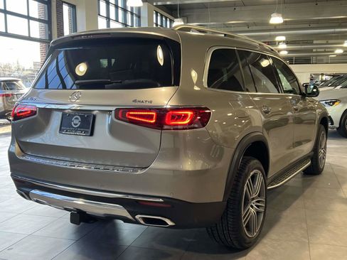 Certified 2022 Mercedes-Benz GLS 450 4MATIC image 3
