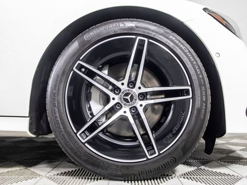 Used 2024 Mercedes-Benz E 350 4MATIC Sedan image 38