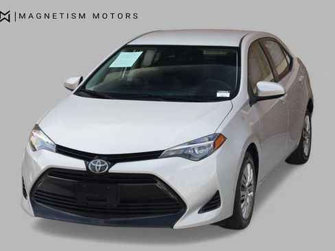 Used 2017 Toyota Corolla LE image 4