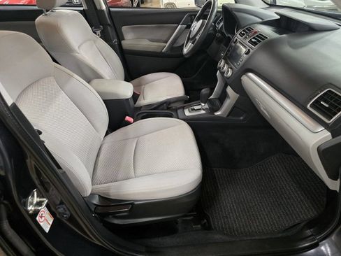 Used 2018 Subaru Forester 2.5i w/ Alloy Wheel Package AWD/4WD image 5