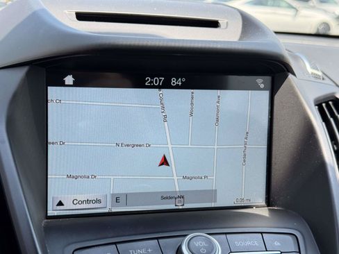 Used 2018 Ford Escape SEL AWD/4WD image 25