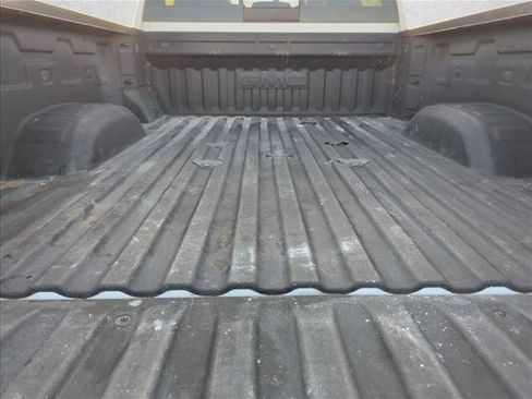 Used 2025 GMC Sierra 2500 SLT w/ SLT Premium Package AWD/4WD image 5