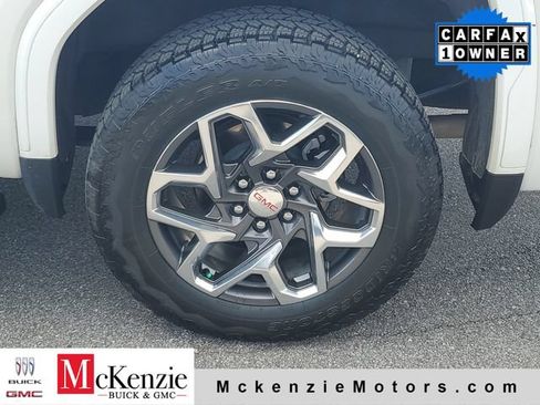 Used 2024 GMC Sierra 1500 SLT w/ SLT Premium Plus Package AWD/4WD image 31