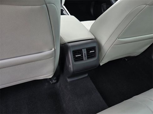 Used 2018 Honda Accord Touring image 14