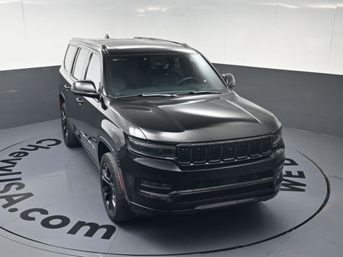 Used 2023 Jeep Grand Wagoneer Series II w/ Quick Order Packagew 28T image 31