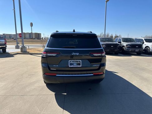 Used 2023 Jeep Grand Cherokee L Limited w/ Luxury Tech Group II image 4