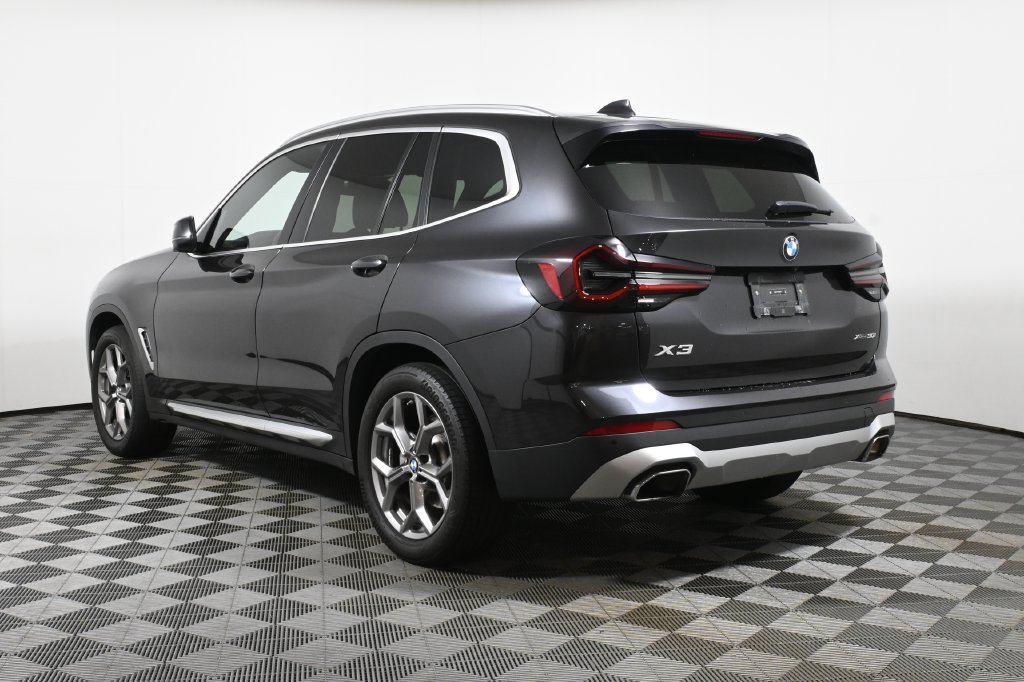Used 2024 BMW X3 xDrive30i w/ Premium Package w/ZPA AWD/4WD image 5