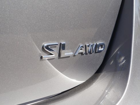 Used 2012 Nissan Rogue SL AWD/4WD image 18